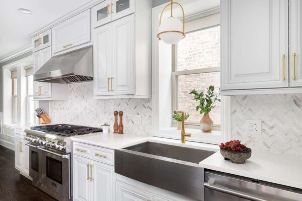 farmhouse sink